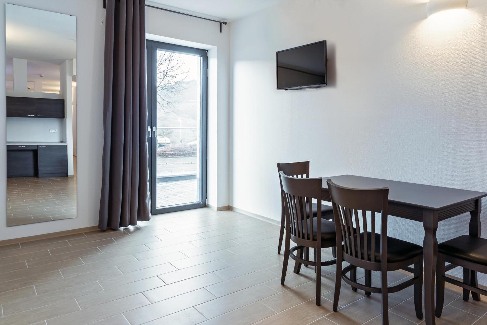 Augustus Hotel Bernkastel - Comfortable Budget Hotel Номер фото